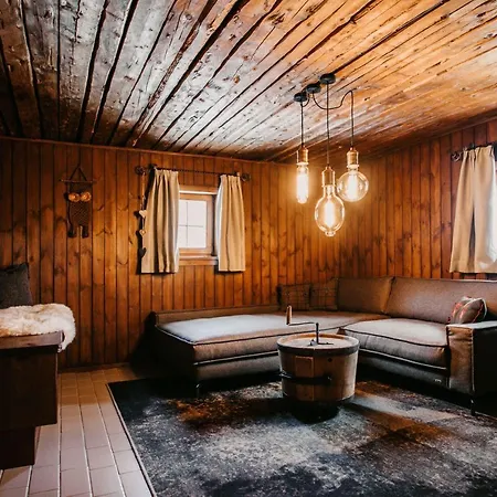 Wurzelhuette Casa de Férias Sankt Margarethen im Lungau