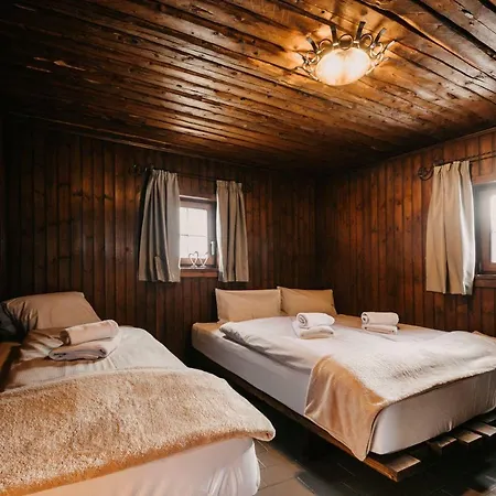 Wurzelhuette Sankt Margarethen im Lungau