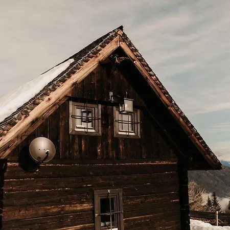 Holiday home Wurzelhuette