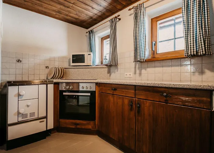 Wurzelhuette 펜션 셍트마가레텐임러네우